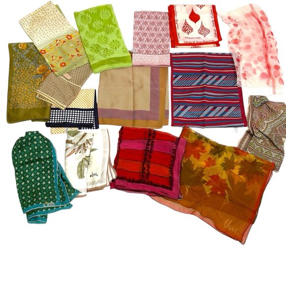 Lot 15 Vintage MCM Scarves VERA Italy Japan Silk nylon Polyester 50s 60s 70s 80s - Picture 1 of 16